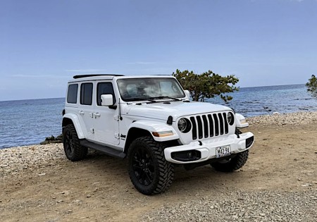 Jeep Wrangler Sahara cabrio met elektrisch dak